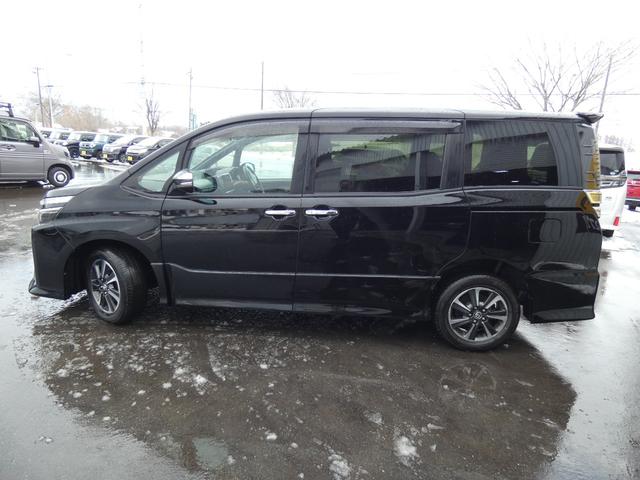 ヴォクシー ＺＳ　煌　４ＷＤ（5枚目）