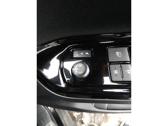 ヴォクシー ＺＳ　煌　４ＷＤ（25枚目）