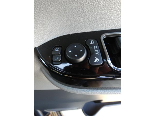 タント カスタムＲＳ　４ＷＤ（25枚目）