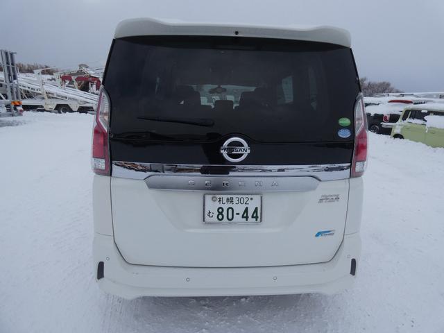 セレナ ハイウェイスター Vセレクション 4WD(3枚目)