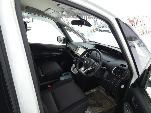 セレナ ハイウェイスター Vセレクション 4WD(9枚目)