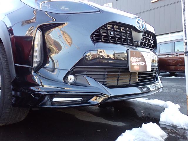 ヤリスクロス ハイブリッドＺ　４ＷＤ　寒冷地仕様　モデリスタエアロ　純正８インチナビ　フルセグ　全方位カメラ　電動リアゲート　ＬＥＤヘッドライト　オートハイビーム　クルーズコントコール　シートヒーター　ＡＣ１００Ｖ（7枚目）