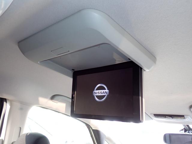 セレナ ハイウェイスター プロパイロットエディション 4WD 夏冬タイヤ付き 前後ドラレコ エンジンスターター 後席9インチモニター バックカメラ 両側パワースライドドア シートヒーター ETC Bluetooth接続 ブルーレイ・DVD・CD(8枚目)