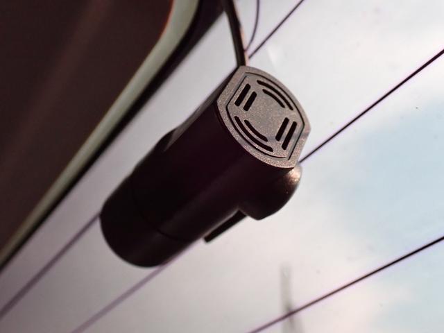 セレナ ハイウェイスター プロパイロットエディション 4WD 夏冬タイヤ付き 前後ドラレコ エンジンスターター 後席9インチモニター バックカメラ 両側パワースライドドア シートヒーター ETC Bluetooth接続 ブルーレイ・DVD・CD(10枚目)