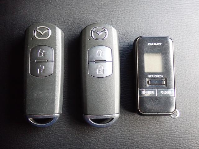 アクセラスポーツ １５Ｓ　４ＷＤ　夏冬タイヤ付き　ドライブレコーダー　エンジンスターター　レーザーレーダー　シートカバー　追加ツィーター　タワーバー　ボンネットダンパー　ＣＤ・ＤＶＤ　Ｂｌｕｅｔｏｏｔｈ接続　ＵＳＢ電源（11枚目）