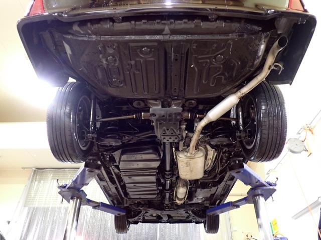 ノア Ｓｉ　ダブルバイビーＩＩ　４ＷＤ　寒冷地仕様　３列８人乗り　両側パワースライドドア　ハーフレザーシート　コーナーセンサー　純正ナビ　バックカメラ　ＥＴＣ　クルーズコントロール　ＬＥＤヘッドライト　プリクラッシュセーフティ（9枚目）