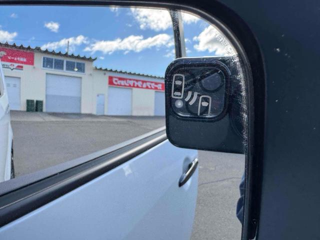 デリカＤ：５ シャモニーステップデッキ　４ＷＤ　ＥＴＣ　バックカメラ　ナビ　ＴＶ　オートクルーズコントロール　レーンアシスト　衝突被害軽減システム　両側電動スライドドア　オートライト　ＬＥＤヘッドランプ　電動リアゲート　スマートキー（28枚目）