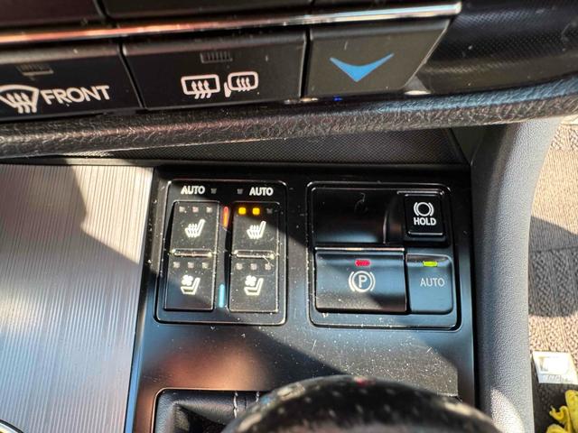 ＲＸ ＲＸ４５０ｈ　Ｆスポーツ　４ＷＤ　ドライブレコーダー　全周囲カメラ　クリアランスソナー　オートクルーズコントロール　レーンアシスト　パワーシート　衝突被害軽減システム　ナビ　ＴＶ　オートマチックハイビーム　ＬＥＤヘッドランプ（18枚目）