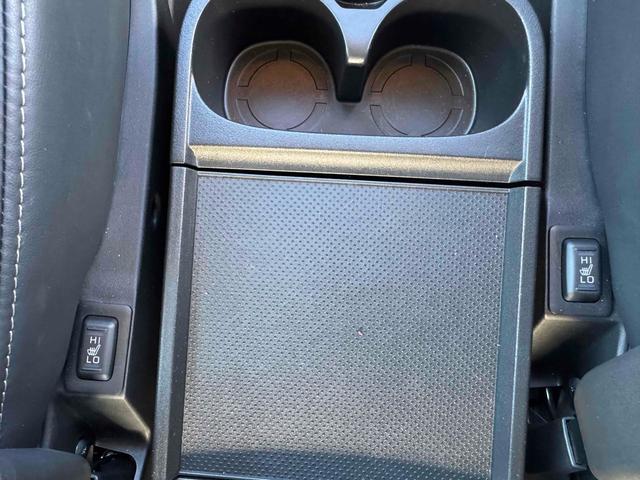 デリカＤ：５ シャモニーＸ電動サイドステップ装着車　４ＷＤ　バックカメラ　ナビ　ＴＶ　オートクルーズコントロール　レーンアシスト　衝突被害軽減システム　両側電動スライドドア　オートライト　ＬＥＤヘッドランプ　電動リアゲート　電動サイドステップ（22枚目）