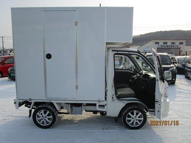 パネルバン 4WD キッチンカー仕様 換気扇 外部コンセント(5枚目)