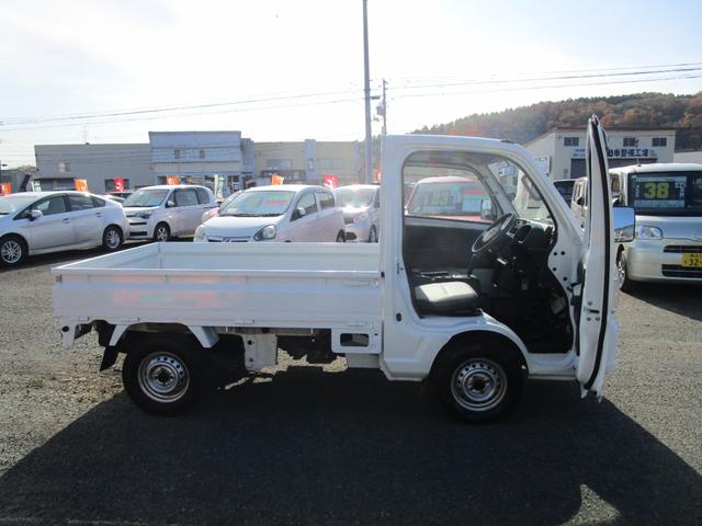 NT100クリッパートラック DX 4WD パワステ エアコン サイドバイザー ABS Wエアバック(5枚目)