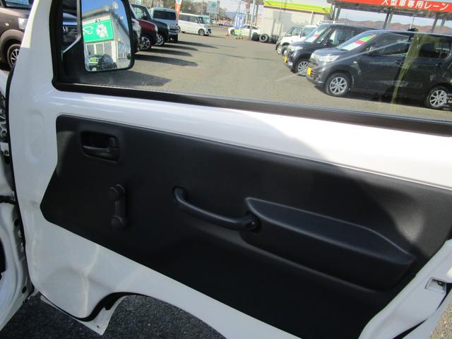 NT100クリッパートラック DX 4WD パワステ エアコン サイドバイザー ABS Wエアバック(15枚目)