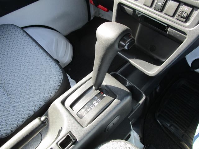 NT100クリッパートラック DX 4WD パワステ エアコン サイドバイザー ABS Wエアバック(19枚目)