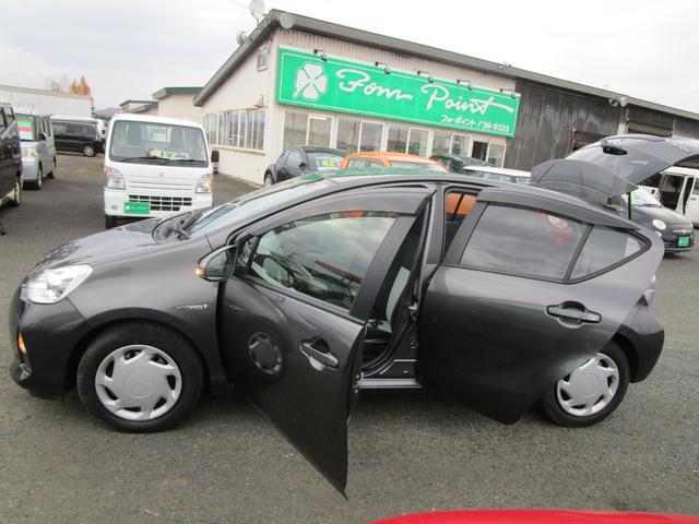 アクア S SDナビ&ワンセグTV DVD&CD Bluetooth スマートキー Eスターター アイドリングストップ プッシュスタート ETC オートライト トラクションコントロール(7枚目)