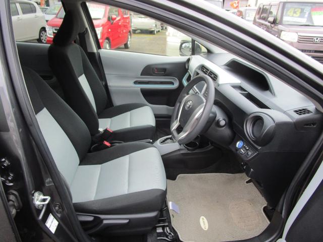 アクア S SDナビ&ワンセグTV DVD&CD Bluetooth スマートキー Eスターター アイドリングストップ プッシュスタート ETC オートライト トラクションコントロール(11枚目)