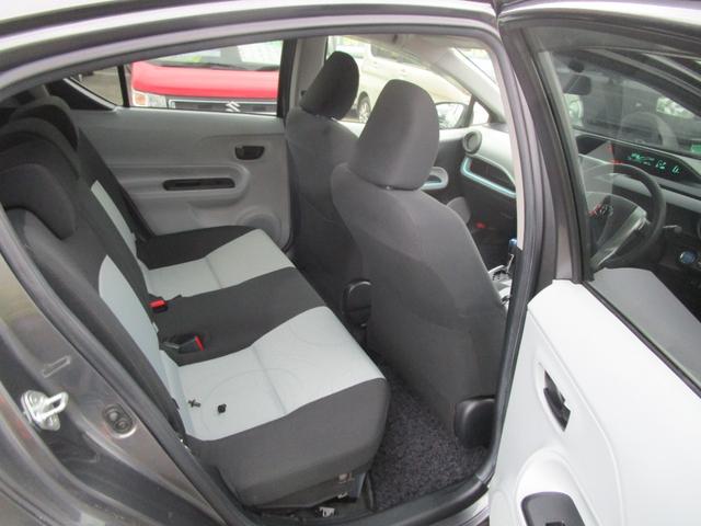 アクア S SDナビ&ワンセグTV DVD&CD Bluetooth スマートキー Eスターター アイドリングストップ プッシュスタート ETC オートライト トラクションコントロール(17枚目)