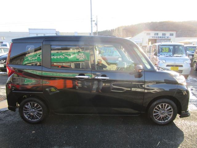 ルーミー カスタムG S 4WD 左右パワースライドドア スマートアシスト Eスターター プッシュスタート スマートキー LEDライト SDナビ DVD&CD Bluetooth バックカメラ アイドリングストップ ETC(4枚目)