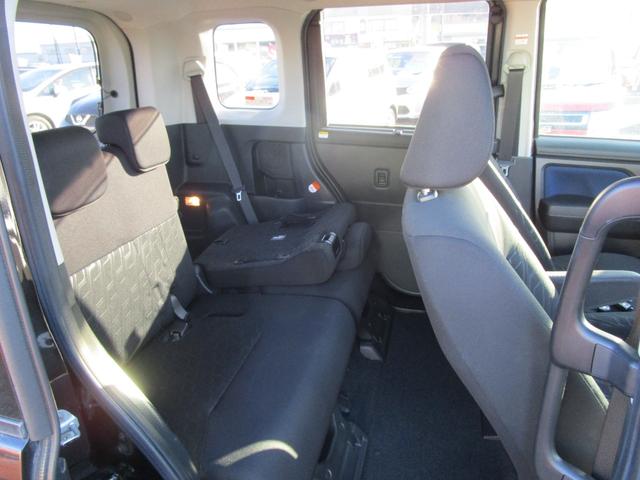 ルーミー カスタムG S 4WD 左右パワースライドドア スマートアシスト Eスターター プッシュスタート スマートキー LEDライト SDナビ DVD&CD Bluetooth バックカメラ アイドリングストップ ETC(16枚目)