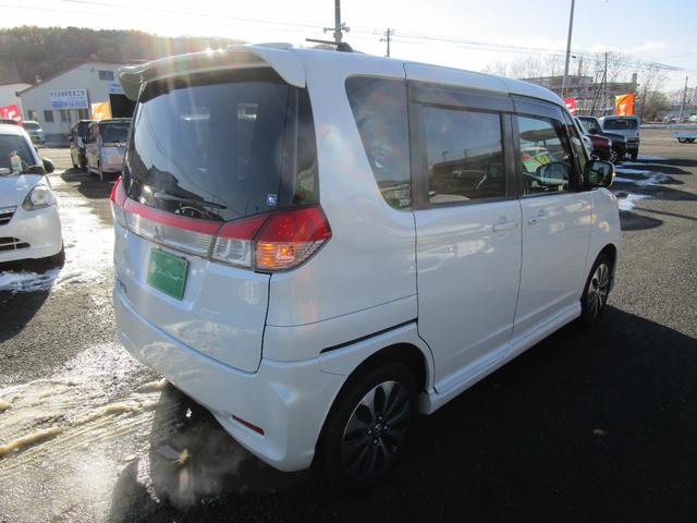 デリカD:2 S 4WD 左右パワースライドドア 左右シートヒーター プッシュスタート スマートキー ミラーヒーター HIDライト SDナビ Bluetooth DVD&CD オートライト Eスターター(8枚目)