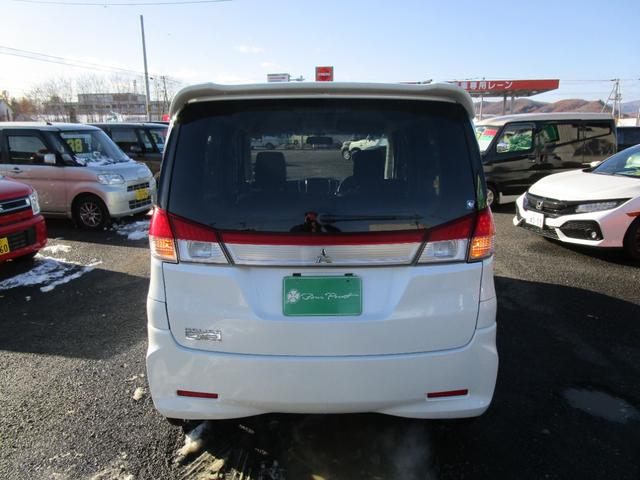 デリカD:2 S 4WD 左右パワースライドドア 左右シートヒーター プッシュスタート スマートキー ミラーヒーター HIDライト SDナビ Bluetooth DVD&CD オートライト Eスターター(9枚目)