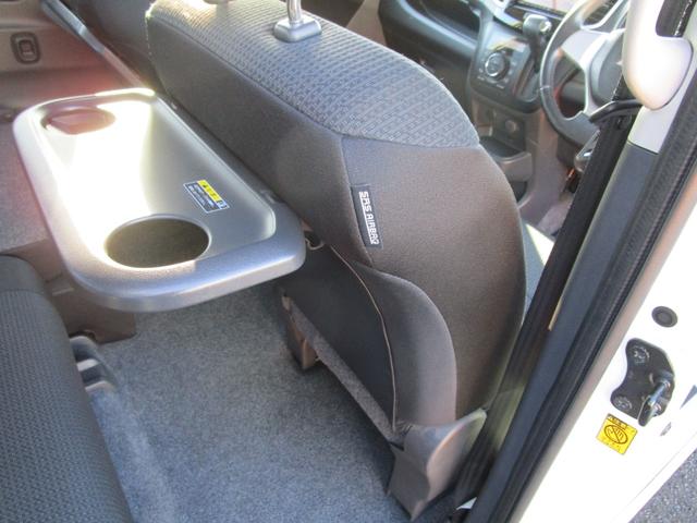 デリカD:2 S 4WD 左右パワースライドドア 左右シートヒーター プッシュスタート スマートキー ミラーヒーター HIDライト SDナビ Bluetooth DVD&CD オートライト Eスターター(17枚目)