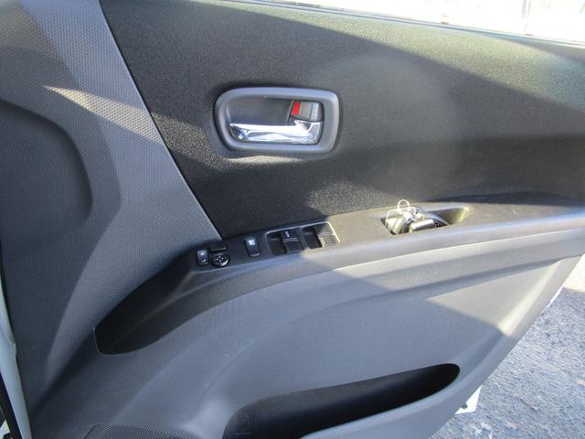 デリカD:2 S 4WD 左右パワースライドドア 左右シートヒーター プッシュスタート スマートキー ミラーヒーター HIDライト SDナビ Bluetooth DVD&CD オートライト Eスターター(29枚目)