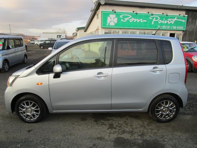 ムーヴ Ｌ　スマートセレクションＳＡ　４ＷＤ　アイドリングストップ　ＳＤナビ　ＣＤ　ワンセグＴＶ　ドライブレコーダー　ＥＴＣ　トラクションコントロール　キーレス　ベンチシート（7枚目）