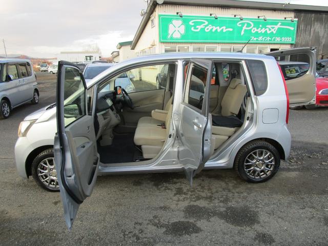 ムーヴ Ｌ　スマートセレクションＳＡ　４ＷＤ　アイドリングストップ　ＳＤナビ　ＣＤ　ワンセグＴＶ　ドライブレコーダー　ＥＴＣ　トラクションコントロール　キーレス　ベンチシート（8枚目）