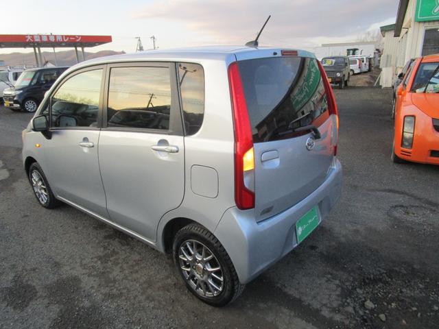 ムーヴ Ｌ　スマートセレクションＳＡ　４ＷＤ　アイドリングストップ　ＳＤナビ　ＣＤ　ワンセグＴＶ　ドライブレコーダー　ＥＴＣ　トラクションコントロール　キーレス　ベンチシート（11枚目）