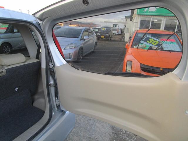 ムーヴ Ｌ　スマートセレクションＳＡ　４ＷＤ　アイドリングストップ　ＳＤナビ　ＣＤ　ワンセグＴＶ　ドライブレコーダー　ＥＴＣ　トラクションコントロール　キーレス　ベンチシート（16枚目）