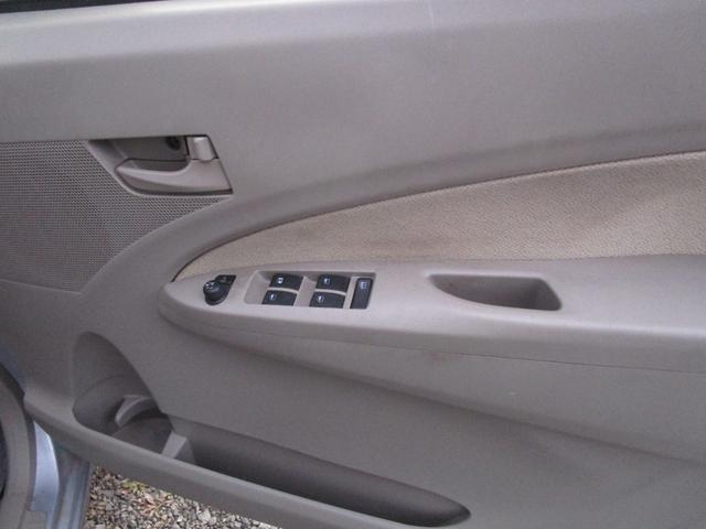 ムーヴ Ｌ　スマートセレクションＳＡ　４ＷＤ　アイドリングストップ　ＳＤナビ　ＣＤ　ワンセグＴＶ　ドライブレコーダー　ＥＴＣ　トラクションコントロール　キーレス　ベンチシート（26枚目）