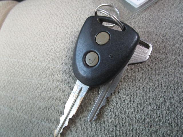 ムーヴ Ｌ　スマートセレクションＳＡ　４ＷＤ　アイドリングストップ　ＳＤナビ　ＣＤ　ワンセグＴＶ　ドライブレコーダー　ＥＴＣ　トラクションコントロール　キーレス　ベンチシート（27枚目）