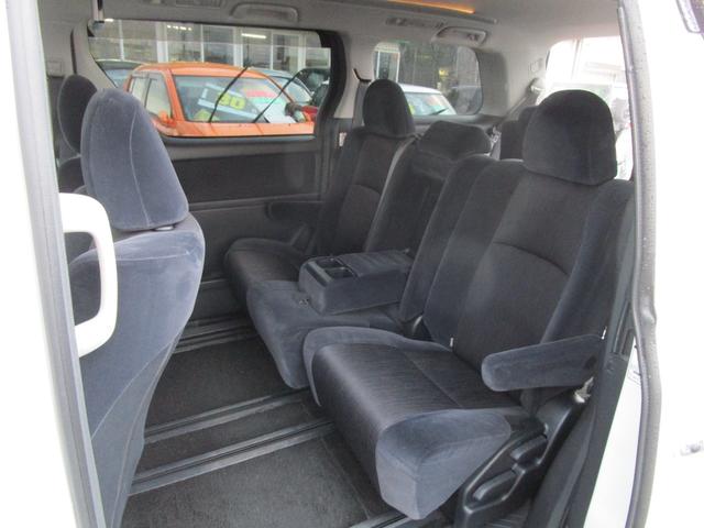 ヴェルファイア ２．４Ｚ　４ＷＤ　左右パワースライドドア　ＳＤナビ　フルセグＴＶ　ＤＶＤ＆ＣＤ　Ｂｌｕｅｔｏｏｔｈ　フィリップダウンモニター　Ｅスターター　スマートキー　ＥＴＣ　ローダウン　オートライト（14枚目）