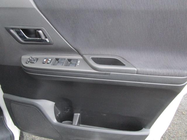 ヴェルファイア ２．４Ｚ　４ＷＤ　左右パワースライドドア　ＳＤナビ　フルセグＴＶ　ＤＶＤ＆ＣＤ　Ｂｌｕｅｔｏｏｔｈ　フィリップダウンモニター　Ｅスターター　スマートキー　ＥＴＣ　ローダウン　オートライト（31枚目）