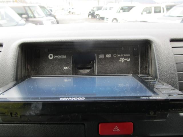 ハイエースバン ロングＤＸ　２．８Ｌディーゼルターボ　９人乗り　プリクラッシュセーフティ　ＳＤナビ＆フルセグＴＶ　ＤＶＤ＆ＣＤ　Ｂｌｕｅｔｏｏｔｈ　バックカメラ　オートライト　リヤヒーター　オートライト　キーレス（22枚目）