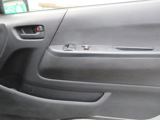 ハイエースバン ロングＤＸ　２．８Ｌディーゼルターボ　９人乗り　プリクラッシュセーフティ　ＳＤナビ＆フルセグＴＶ　ＤＶＤ＆ＣＤ　Ｂｌｕｅｔｏｏｔｈ　バックカメラ　オートライト　リヤヒーター　オートライト　キーレス（31枚目）