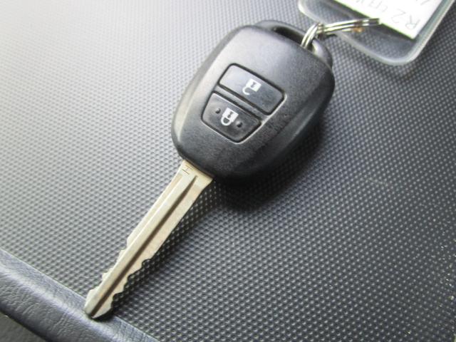 ハイエースバン ロングＤＸ　２．８Ｌディーゼルターボ　９人乗り　プリクラッシュセーフティ　ＳＤナビ＆フルセグＴＶ　ＤＶＤ＆ＣＤ　Ｂｌｕｅｔｏｏｔｈ　バックカメラ　オートライト　リヤヒーター　オートライト　キーレス（32枚目）