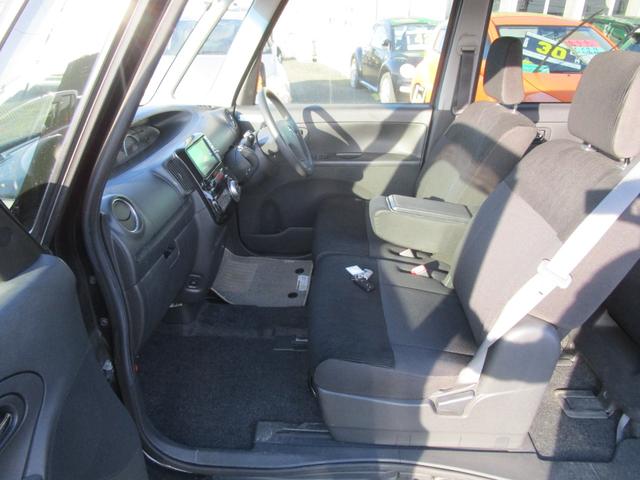 タント Gスペシャル 4WD 左パワースライドドア エコアイドル スマートキー キーフリー SDナビ フルセグTV DVD&CD SDHC Bluetooth Eスターター(12枚目)