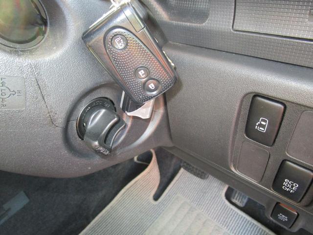 タント Gスペシャル 4WD 左パワースライドドア エコアイドル スマートキー キーフリー SDナビ フルセグTV DVD&CD SDHC Bluetooth Eスターター(23枚目)