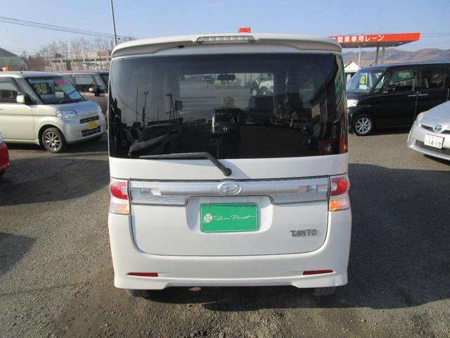 タント カスタムＸ　４ＷＤ　Ｅスターター　スマートキー　キーフリー　ＣＤチューナー　ＵＳＢ＆ＡＵＸ　ＨＩＤライト　左センターピラーレス　オート格納機能付きミラー　ベンチシート（9枚目）