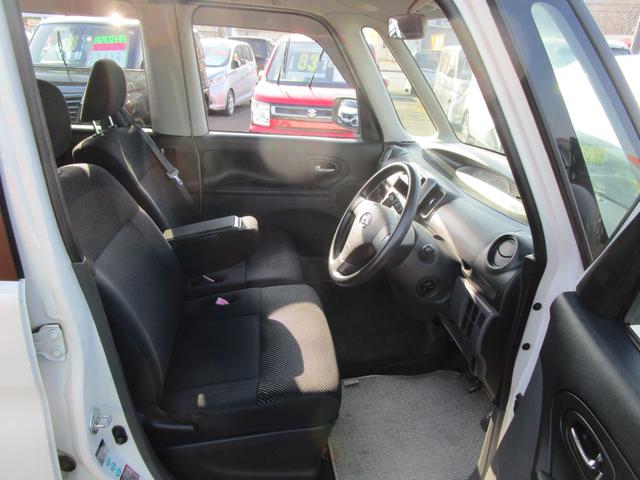 タント カスタムＸ　４ＷＤ　Ｅスターター　スマートキー　キーフリー　ＣＤチューナー　ＵＳＢ＆ＡＵＸ　ＨＩＤライト　左センターピラーレス　オート格納機能付きミラー　ベンチシート（11枚目）