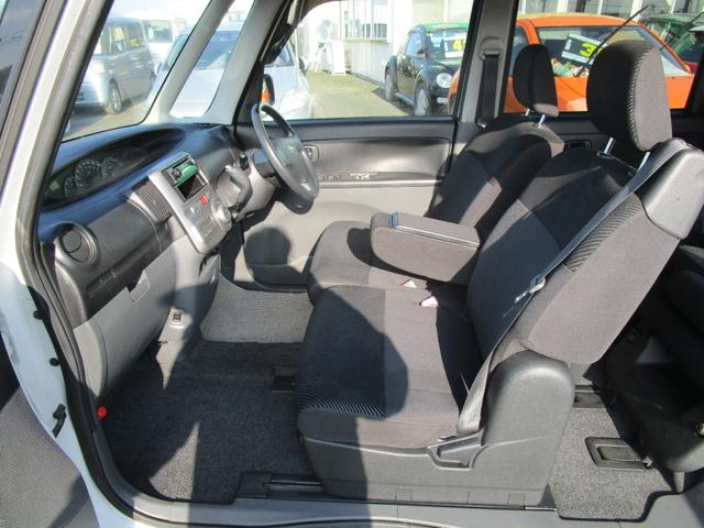 タント カスタムＸ　４ＷＤ　Ｅスターター　スマートキー　キーフリー　ＣＤチューナー　ＵＳＢ＆ＡＵＸ　ＨＩＤライト　左センターピラーレス　オート格納機能付きミラー　ベンチシート（13枚目）