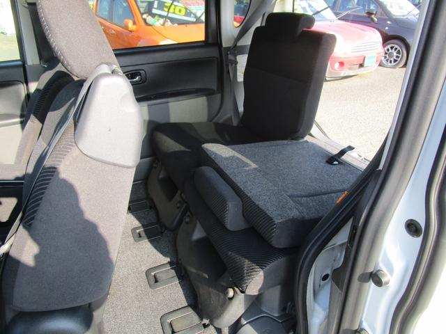 タント カスタムＸ　４ＷＤ　Ｅスターター　スマートキー　キーフリー　ＣＤチューナー　ＵＳＢ＆ＡＵＸ　ＨＩＤライト　左センターピラーレス　オート格納機能付きミラー　ベンチシート（16枚目）