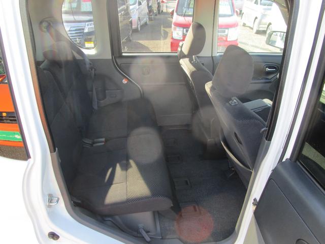 タント カスタムＸ　４ＷＤ　Ｅスターター　スマートキー　キーフリー　ＣＤチューナー　ＵＳＢ＆ＡＵＸ　ＨＩＤライト　左センターピラーレス　オート格納機能付きミラー　ベンチシート（19枚目）