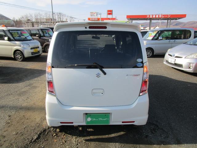 ワゴンＲスティングレー リミテッドＩＩ　４ＷＤ　ＳＤナビ＆フルセグＴＶ　バックカメラ　Ｂｌｕｅｔｏｏｔｈ　プッシュスタート　スマートキー　Ｅスターター　シートヒーター　ミラーヒーター　ＨＩＤライト　オートライト（9枚目）