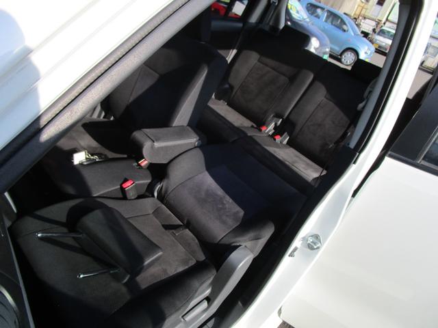 ワゴンＲスティングレー リミテッドＩＩ　４ＷＤ　ＳＤナビ＆フルセグＴＶ　バックカメラ　Ｂｌｕｅｔｏｏｔｈ　プッシュスタート　スマートキー　Ｅスターター　シートヒーター　ミラーヒーター　ＨＩＤライト　オートライト（14枚目）