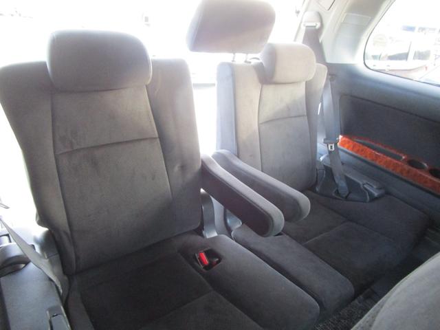 ヴェルファイア 2.4Z プラチナムセレクション 4WD 左右パワースライドドア フィリップダウンモニター HDDナビ&フルTV バックカメラ DVD&CD パワーバックドア HIDライト スマートキー Eスターター ETC オートライト(18枚目)