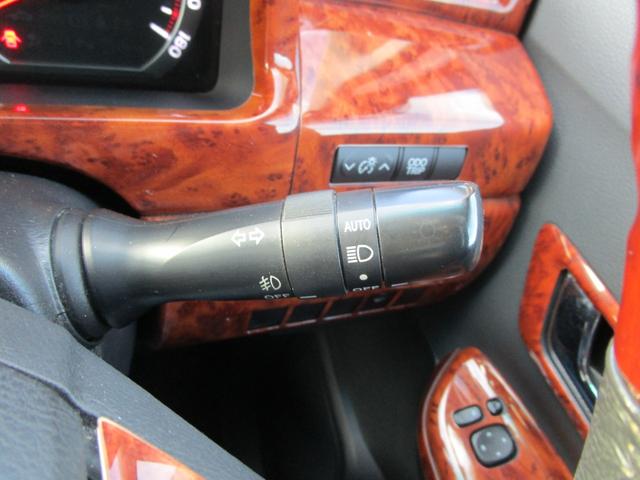 ヴェルファイア 2.4Z プラチナムセレクション 4WD 左右パワースライドドア フィリップダウンモニター HDDナビ&フルTV バックカメラ DVD&CD パワーバックドア HIDライト スマートキー Eスターター ETC オートライト(30枚目)