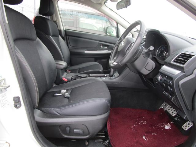 インプレッサスポーツ ２．０ｉ－Ｓアイサイト　４ＷＤ　ＳＤナビ＆フルセグＴＶ　バックカメラ　ＤＶＤ＆ＣＤ　Ｂｌｕｅｔｏｏｔｈ　オートライト　パドルシフト　オートクルーズ　ＥＴＣ　アイドリングストップ（11枚目）