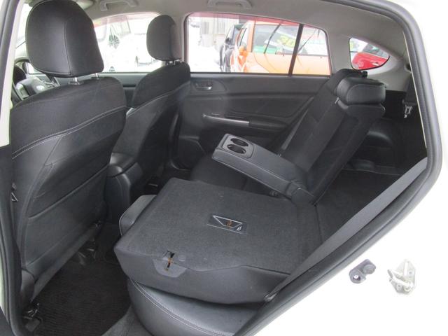 インプレッサスポーツ ２．０ｉ－Ｓアイサイト　４ＷＤ　ＳＤナビ＆フルセグＴＶ　バックカメラ　ＤＶＤ＆ＣＤ　Ｂｌｕｅｔｏｏｔｈ　オートライト　パドルシフト　オートクルーズ　ＥＴＣ　アイドリングストップ（14枚目）